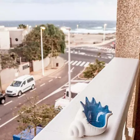 Apartamento La Perla Médano 3 *